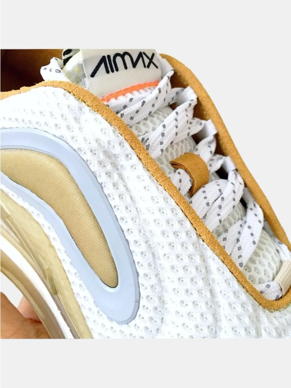 Nike Air Max 720 Pale Vanilla Size 7 Men / 8.5 Women